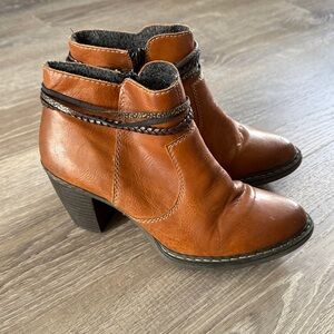 Rieker Brown Ankle Boots US 7 EU size 38 strappy lined for warmth